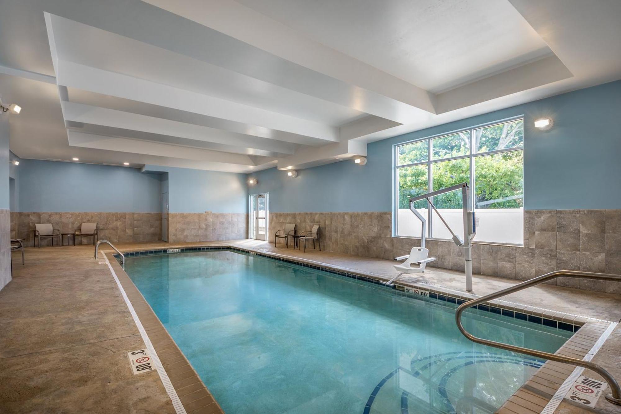 Holiday Inn Express Richmond By Ihg Ngoại thất bức ảnh