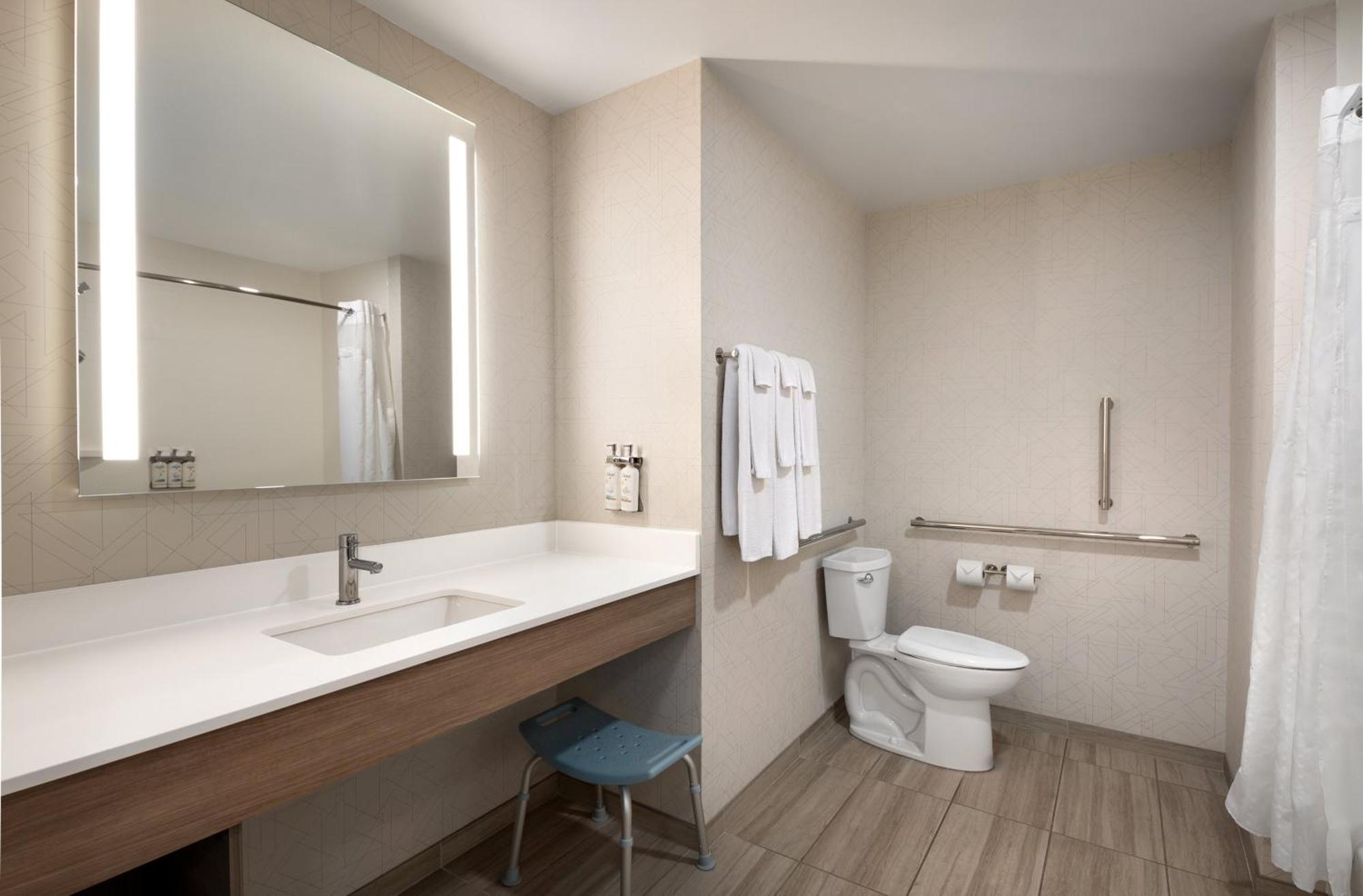 Holiday Inn Express Richmond By Ihg Ngoại thất bức ảnh